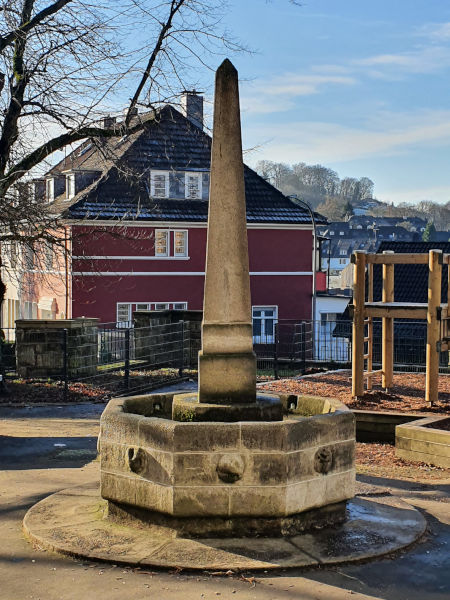 Brunnen